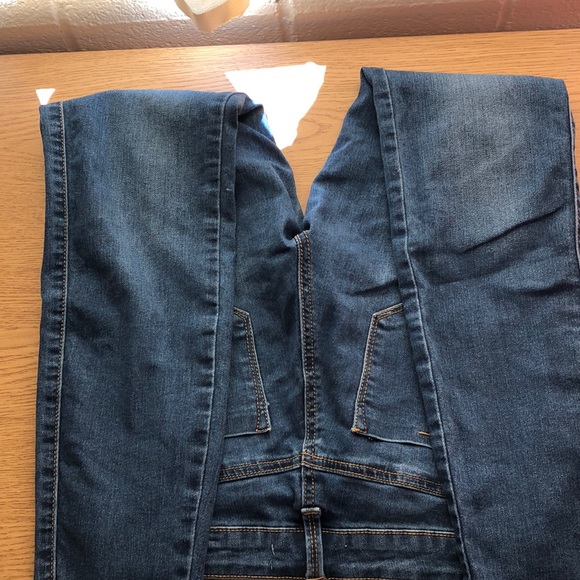 Blue jeans - Picture 3 of 3